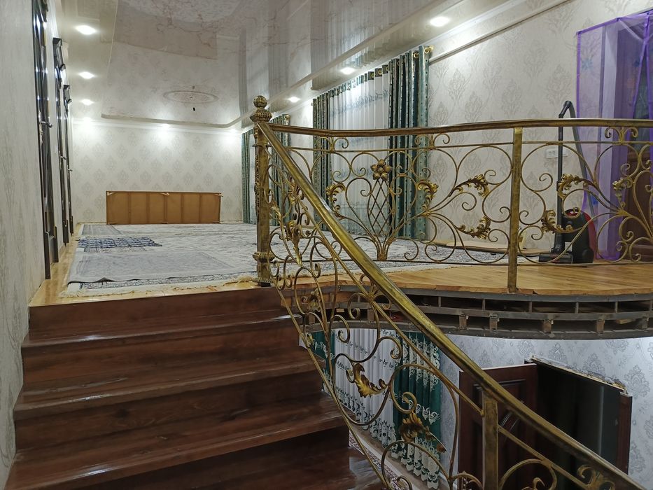 Жай сатилади 2 этаж