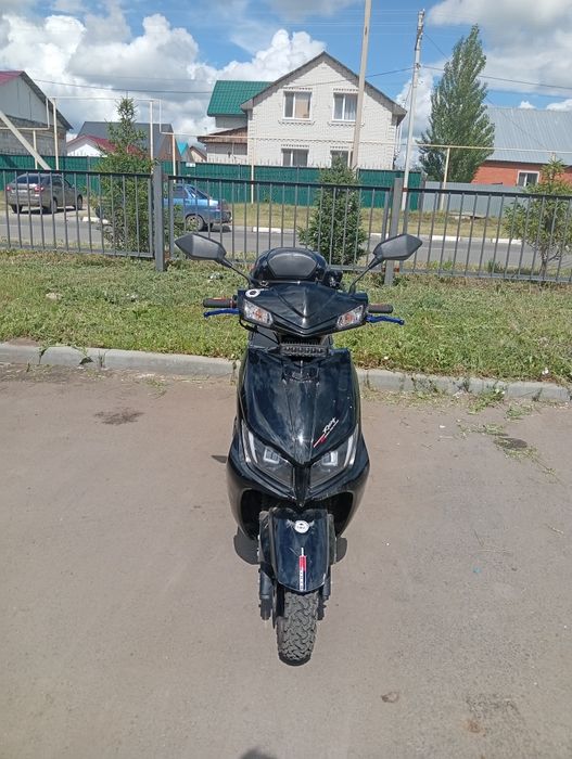 Продам скутер м8