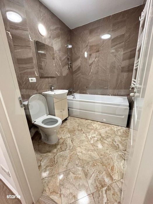 Apartament 1 camera,  35 mp, decomandat, de vanzare, zona Bucium