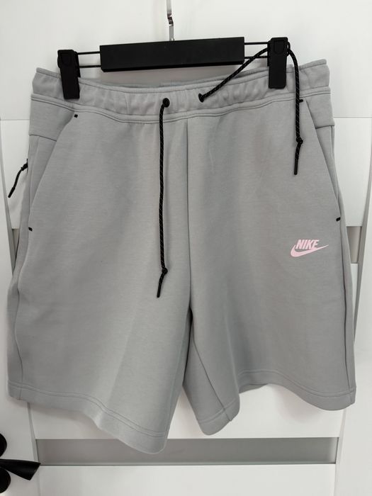 Pantaloni nike tech marimea L