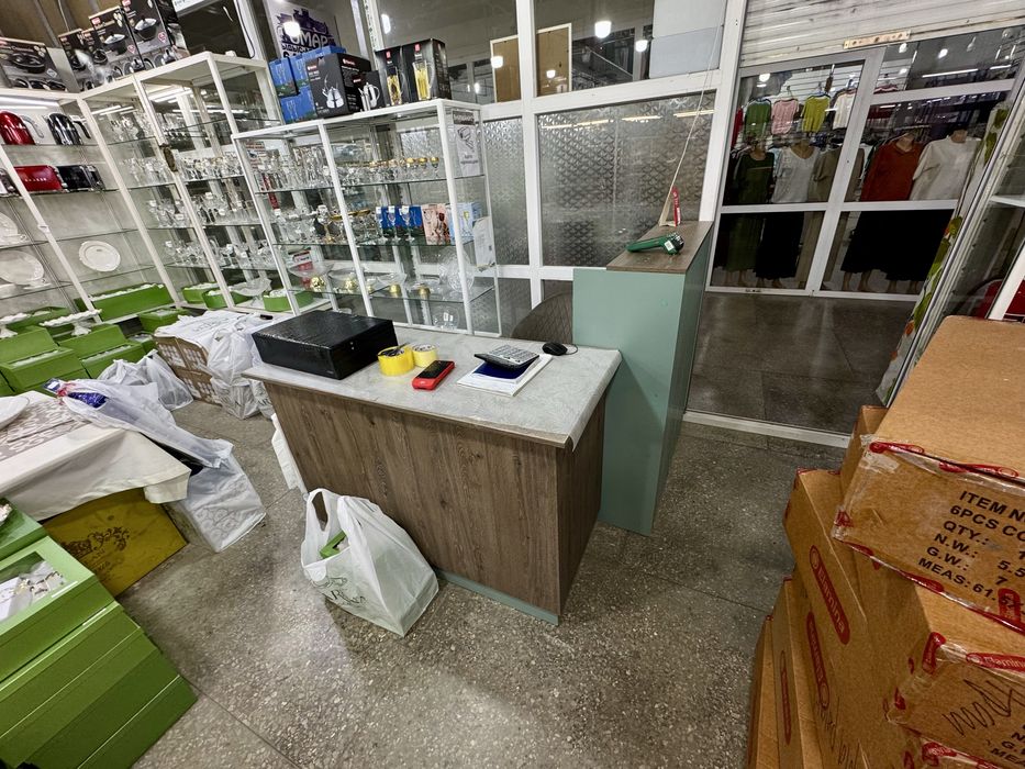 Продается стол и рецепция в рассрочку