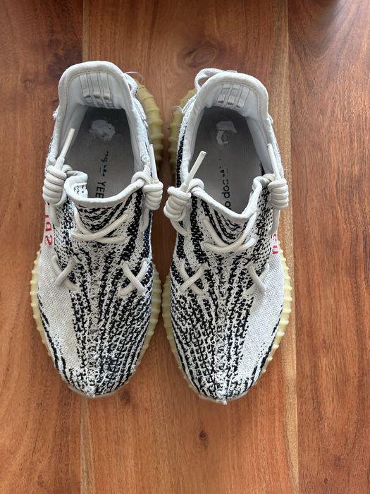 Маратонки Yeezy 42 номер