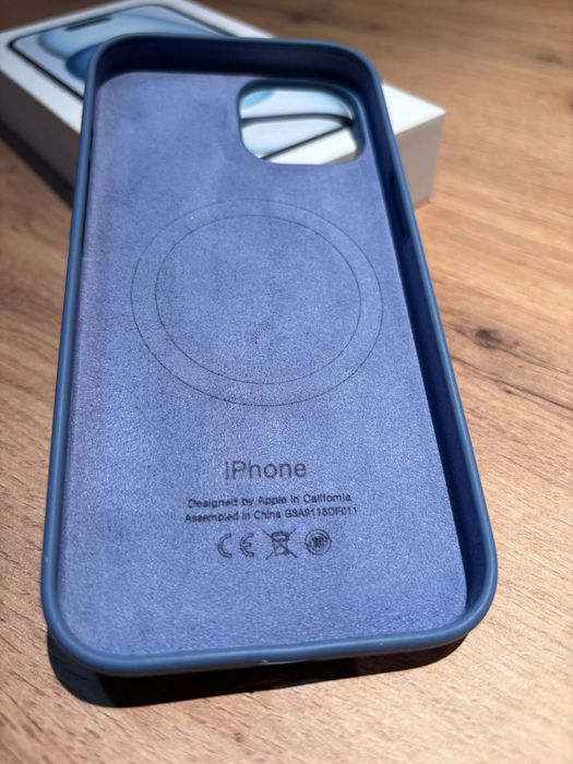 Оригинален кейс за iPhone 15