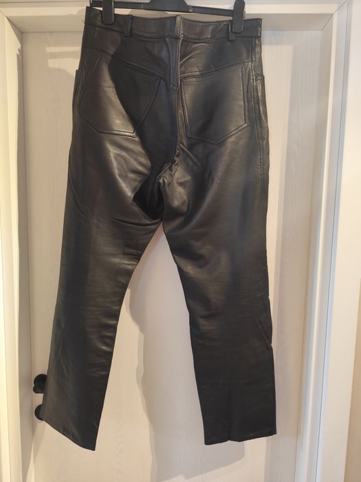 Vand pantaloni de piele pentru motociclisti
