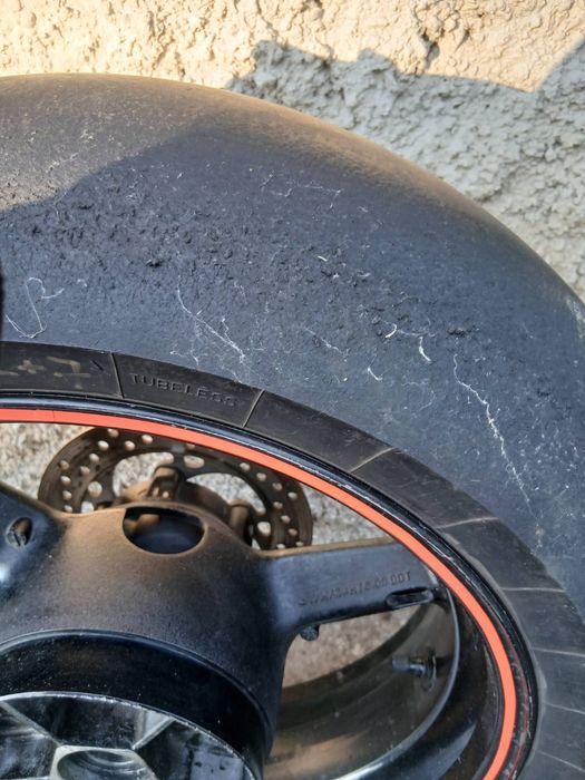 Задна джанта за suzuki gsxr K4 1000
