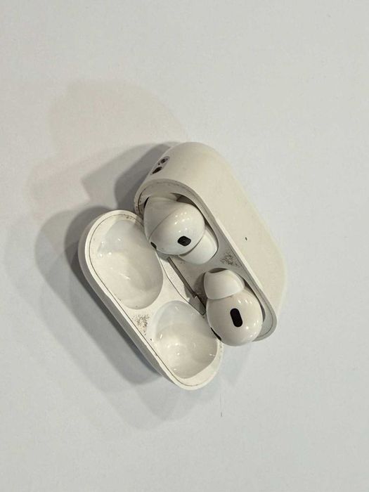 Apple AirPods Pro (2-ро поколение) – Оригинални