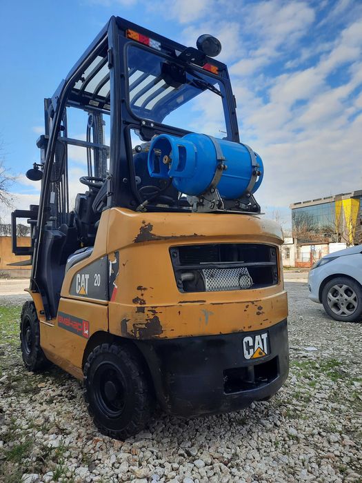 Газокар Катерпилар 2000кг