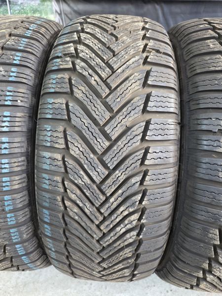225/45/17 MICHELIN 4бр