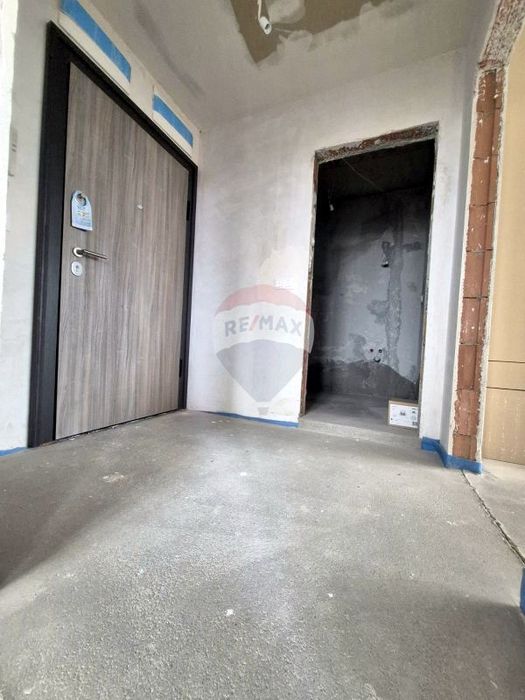 Продава се Двустаен апартамент в Варна, Младост 2 - 65 кв.м за 1192 €/кв.м - Снимка #12