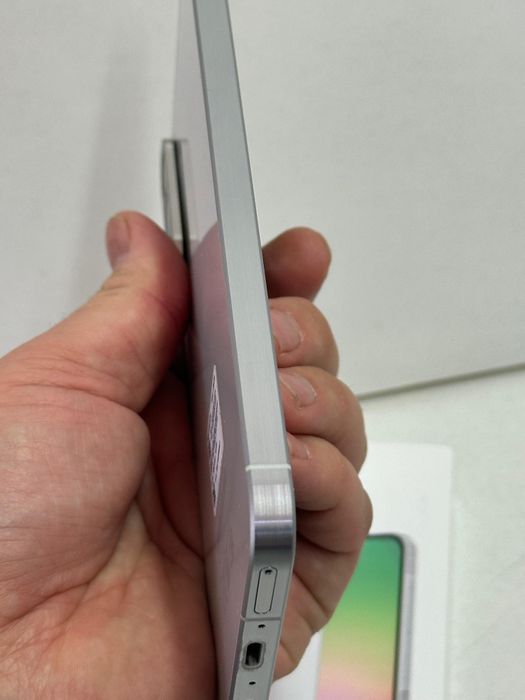 Продам Samsung А56 256г