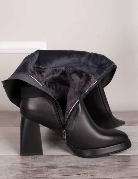 Сапоги зимние,ботфорты