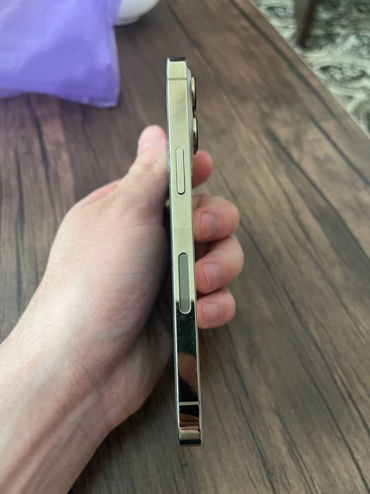 Iphone 13 pro Gold sotiladi srochno