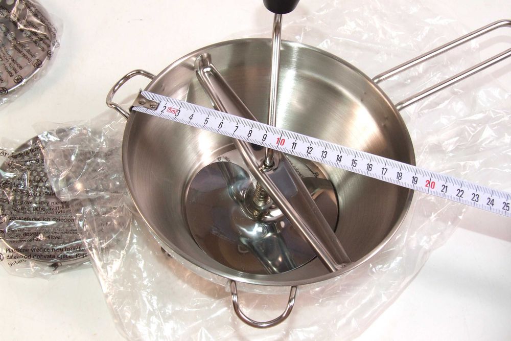 STORCATOR rosii, RAZATOR legume, PASATOR, inox, Made in Germany, NOU