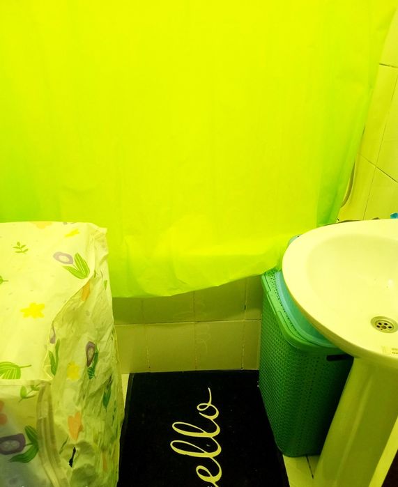 СРОЧНО 3-хонали комфорт квартира ИЖАРАЧИСИ билан  СОТИЛАДИ!