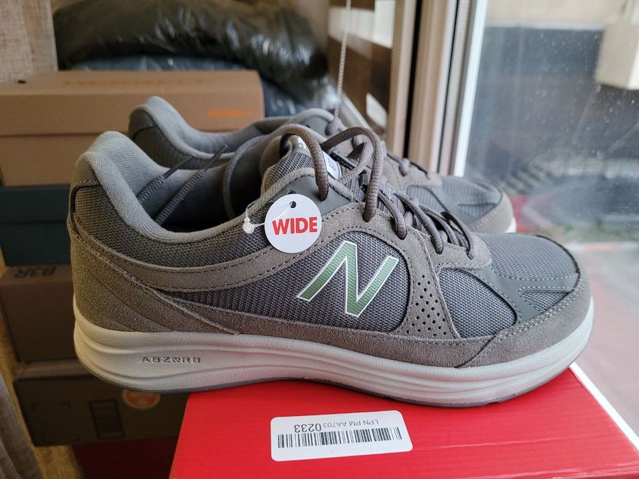 New Balance 877 v 1