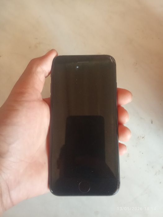 Iphone 8 64g batareya 100%