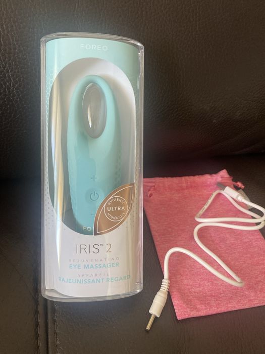Foreo Iris 2 уред за масаж на околоочната зона