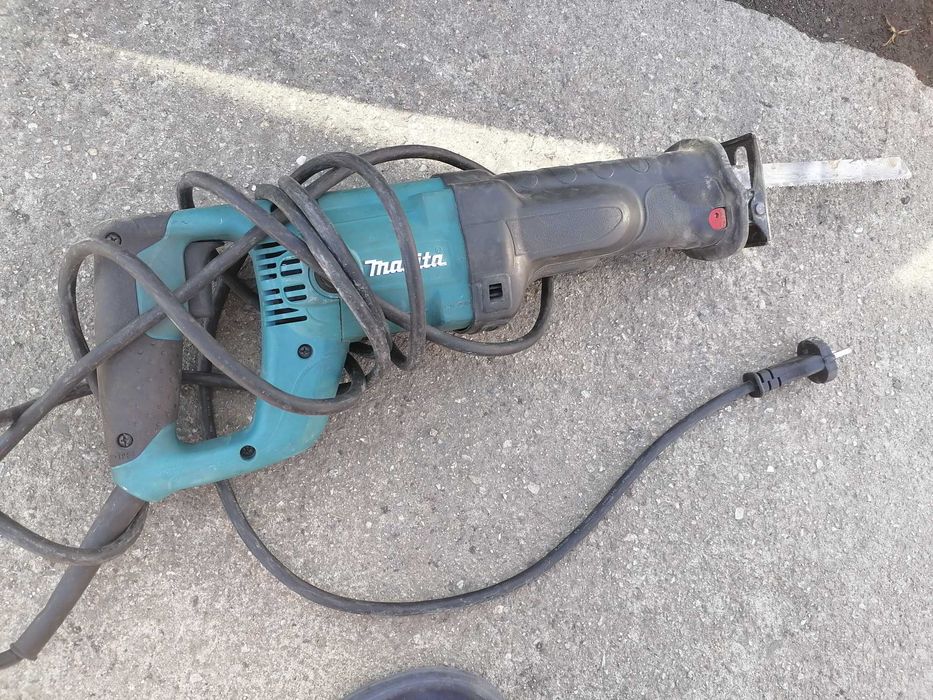 Ferestreu Electric