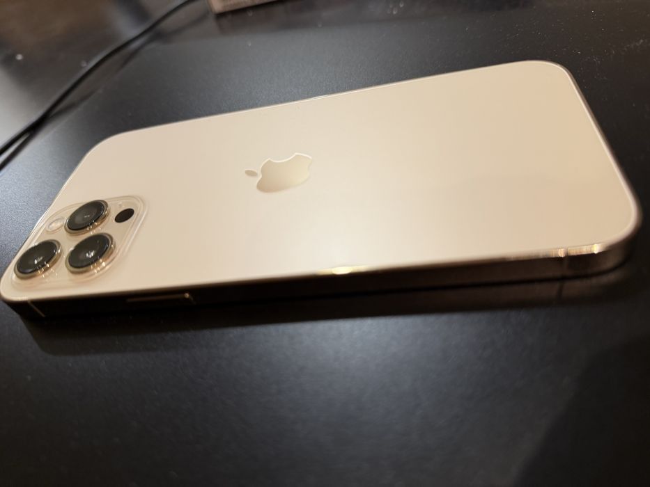 I phone 12 pro max 256 GB