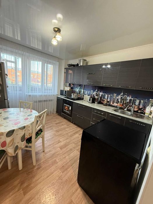 продается 3- комнатная квартира