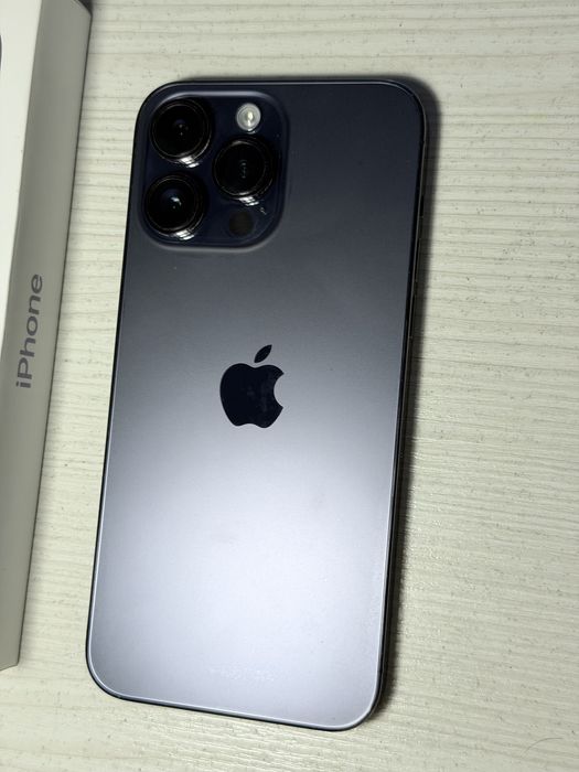 Iphone 14promax филлетовый
