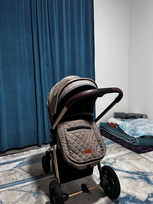 Продам каляску  бу