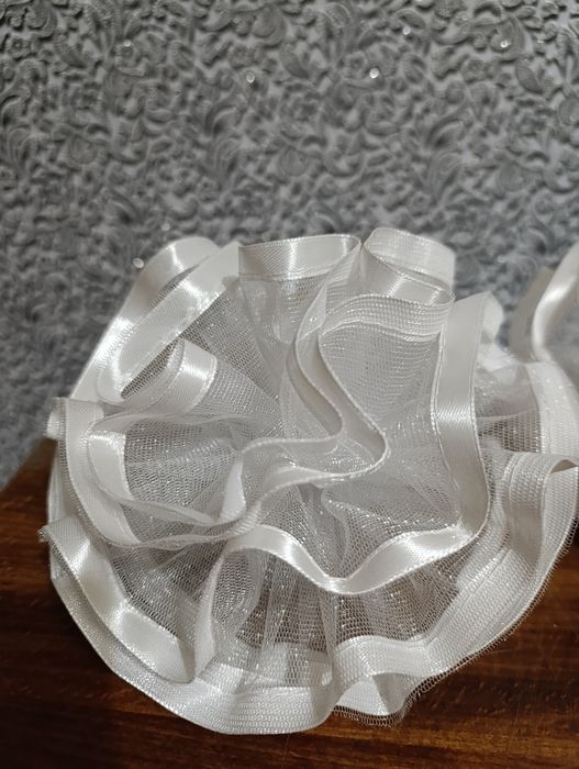 Банты белые школьные