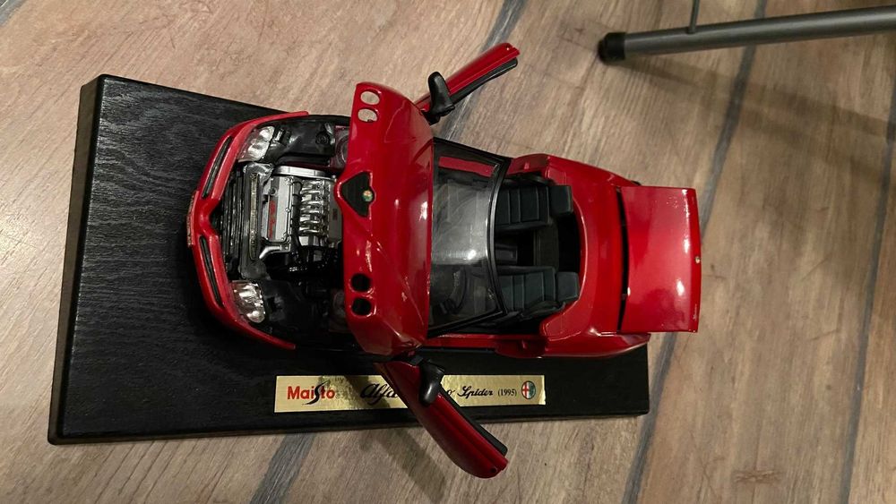 Alfa Romeo Spider Busso (GTV) 1:18