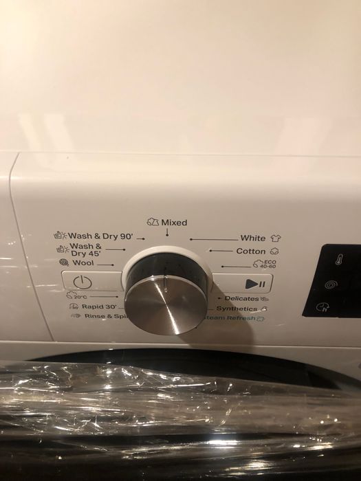Продавам чисто нова пералня със сушилня Whirlpool
