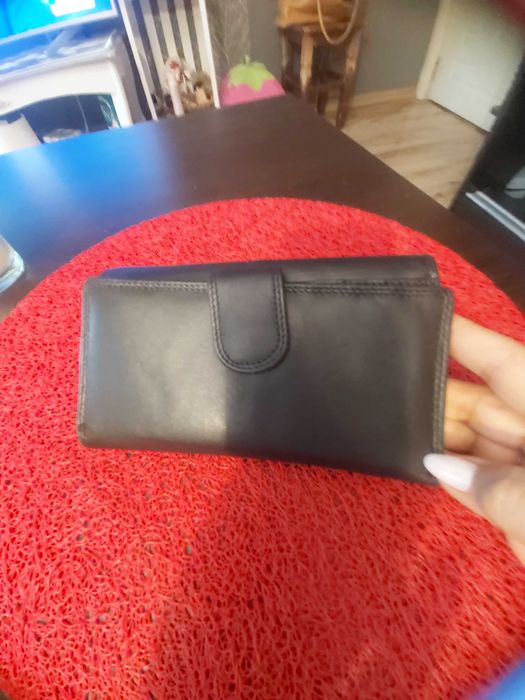 Дамско портмоне естествена кожа, с много отделения