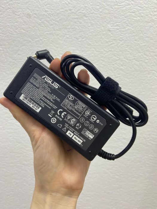 Зарядка для ноутбука(блок питания)(новые)Гарантия!
