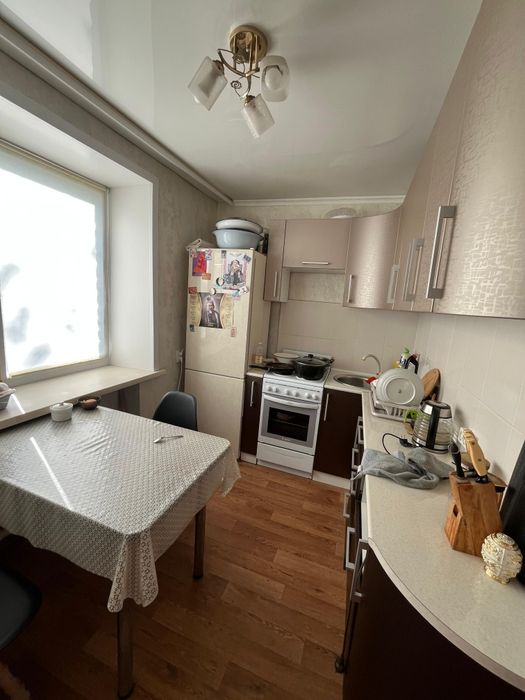 Продам двух  комнатную квартиру.