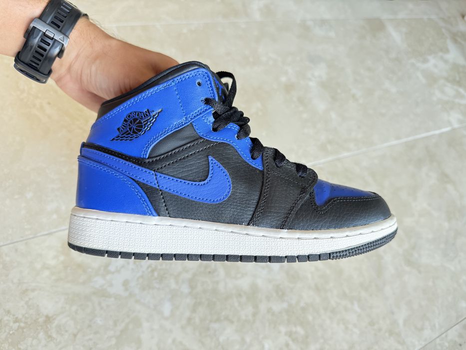 Nike Air Jordan 1 Mid Hyper Royal Blue
