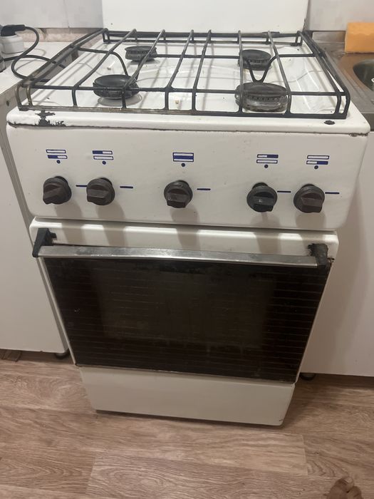 Продам газ плиту