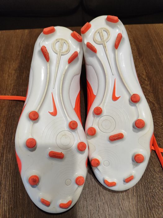 Футболни обувки Nike Tiempo Legend 10 Pro FG