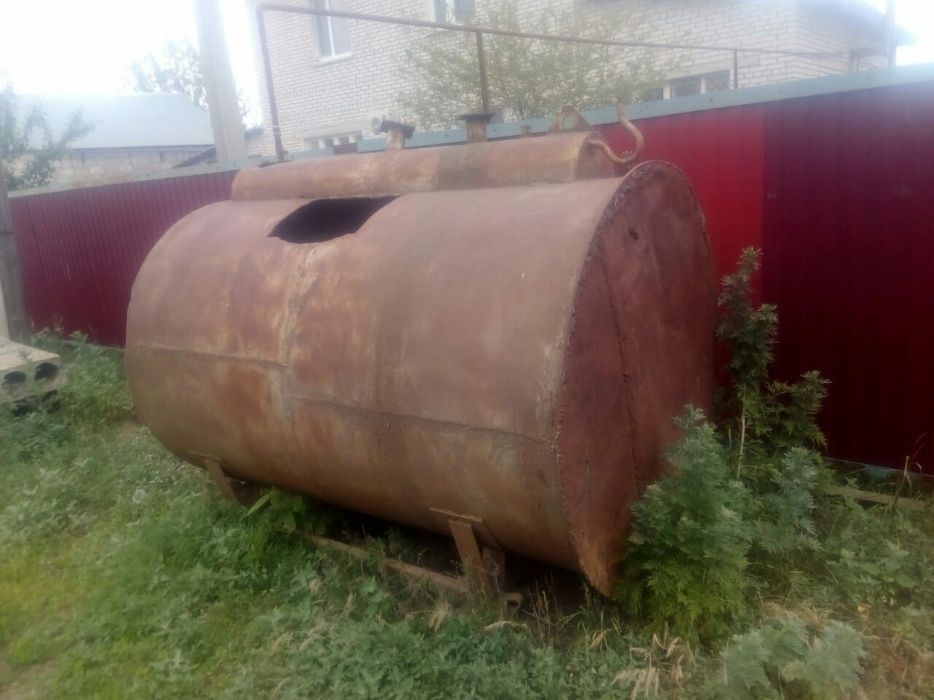 Емкость 2 куба цилиндр