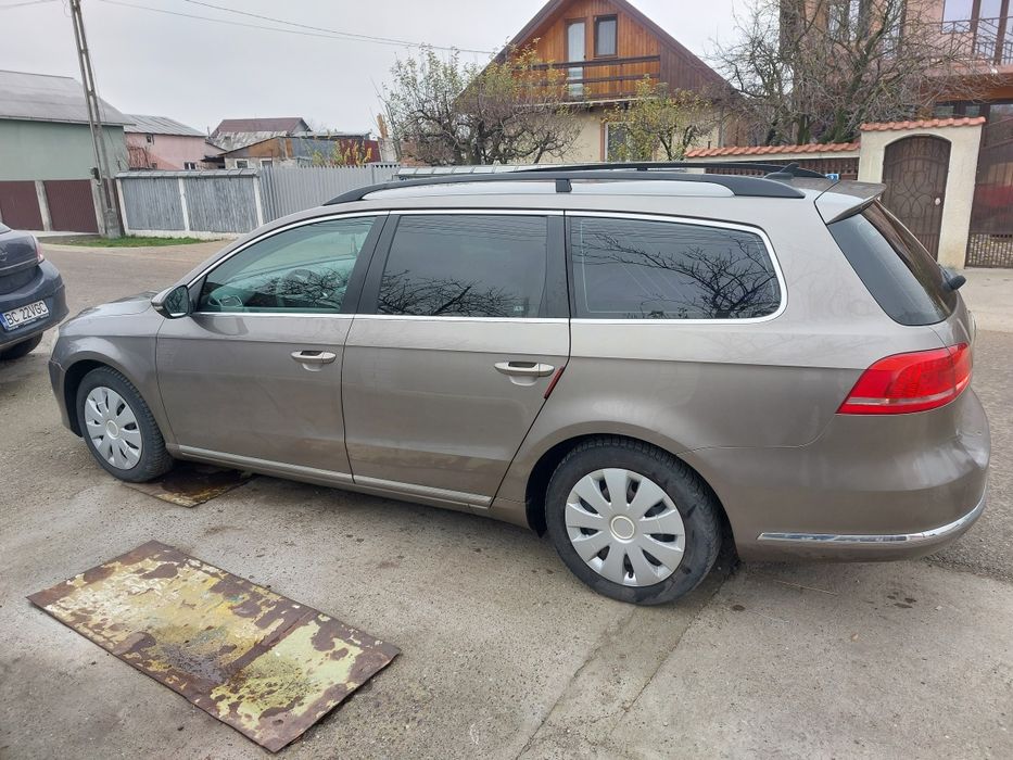 Vând volkswagen passat B7 2011