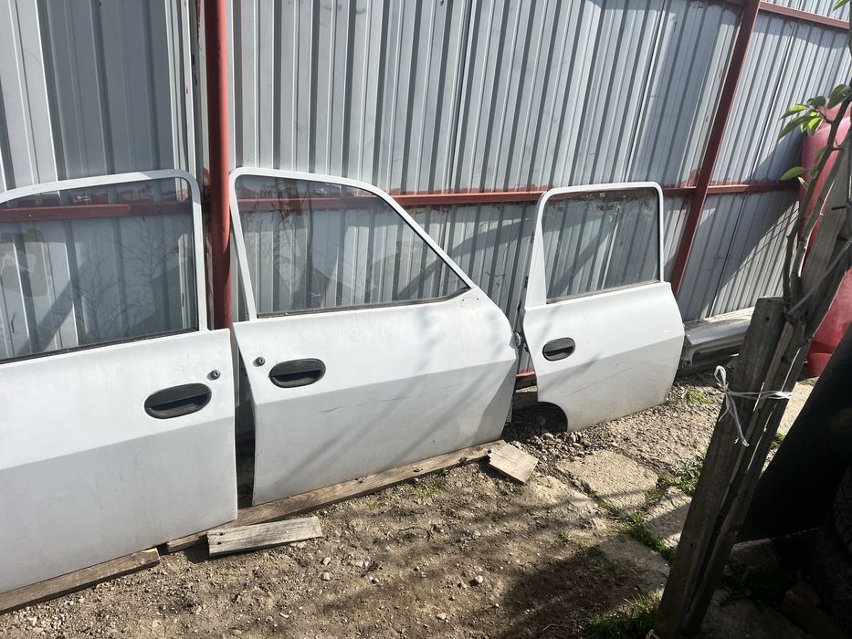 Vand usi fata/spate-obloane/capote/aripi Dacia Papuc/1300/1310