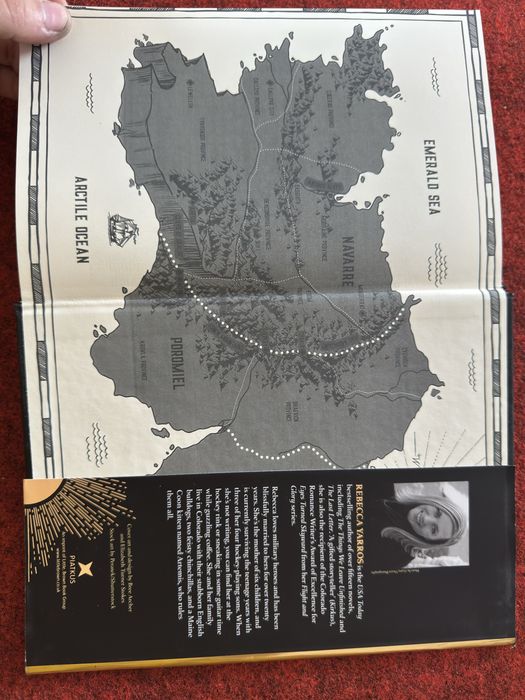 Книга четвертое крыло на английском