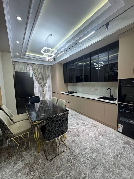 Срочно продойотсия квартира паркентиски Урбан строй