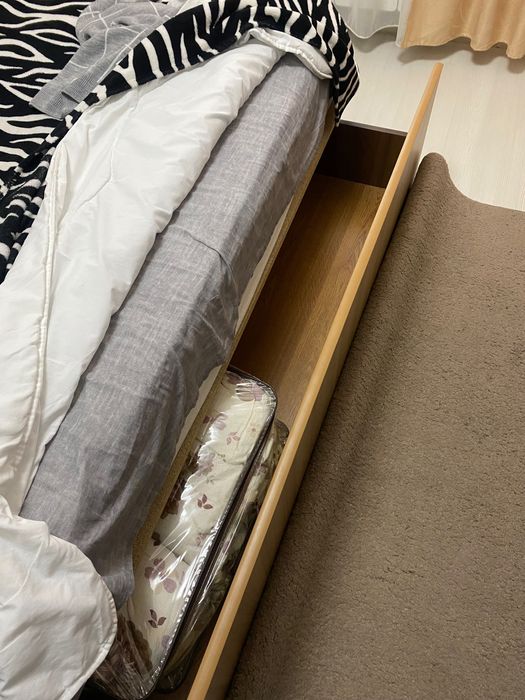 Vand dormitor plus tv cadou