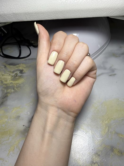 Маникюр/педикюр/