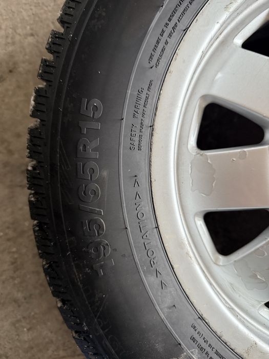 Продам диски с шипованой резиной