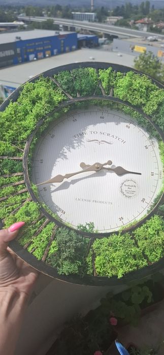 Промо цена! Стенен часовник със скандинавски мъх