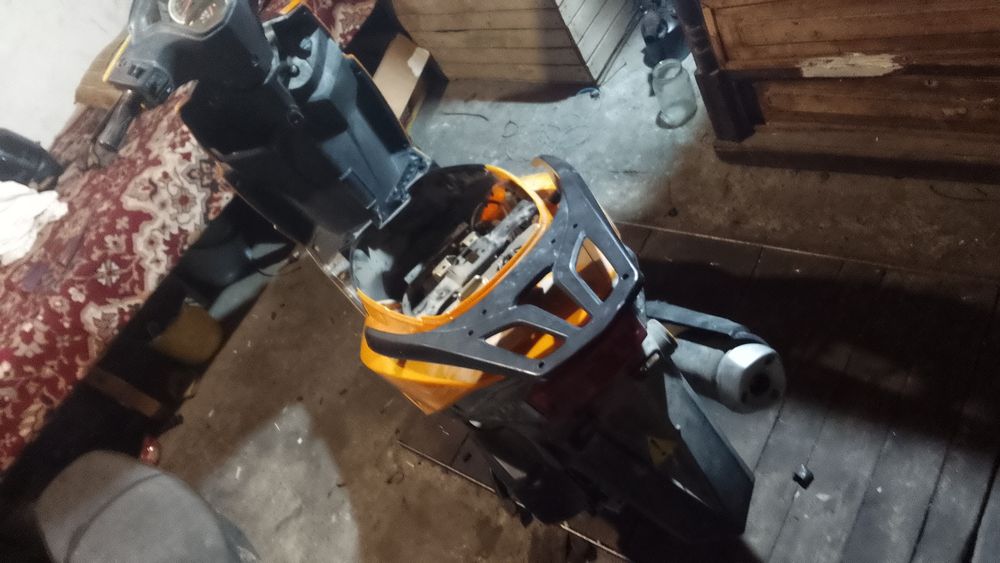 Продам мопед м8 про срочно