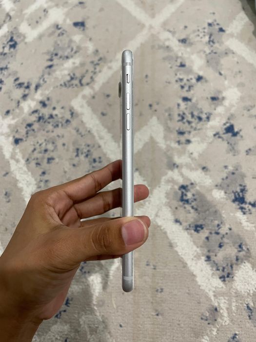 Айфон 8+ сатылады