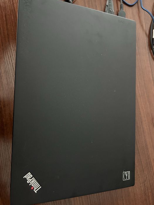 Ideal Holatdagi Noutbuk sotiladi