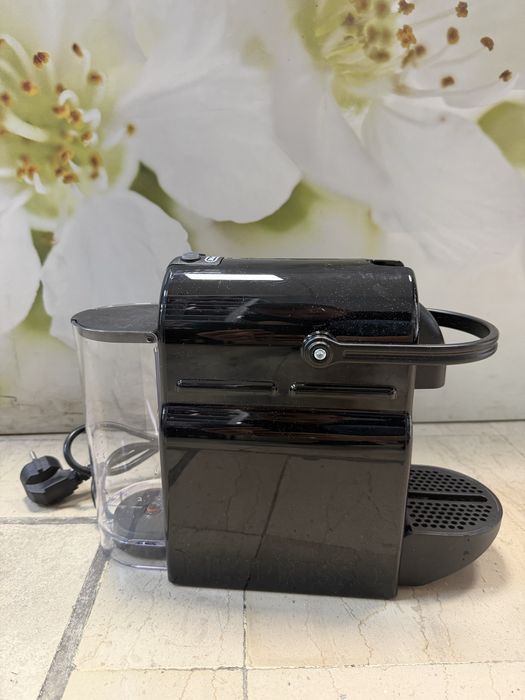 Еспресо кафемашина с капсули Delonghi Nespresso Inissia