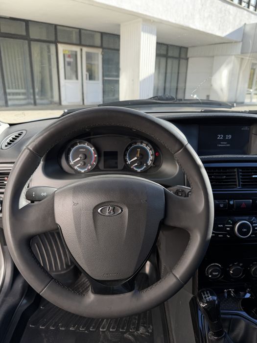 Продам приору 2 2014 год люкс