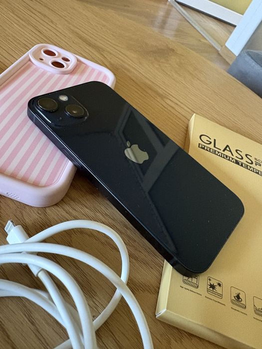 Iphone 13, 128GB, черен